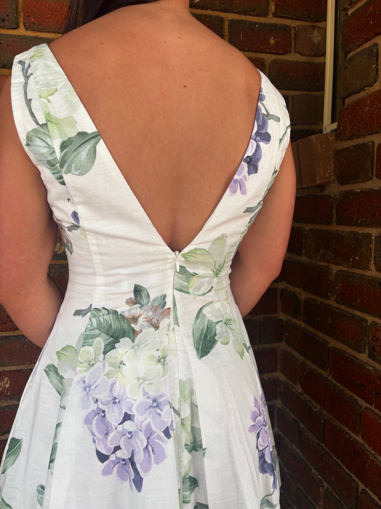 By Nicola - Sleeveless Wavy Mini Dress in Garden Party
